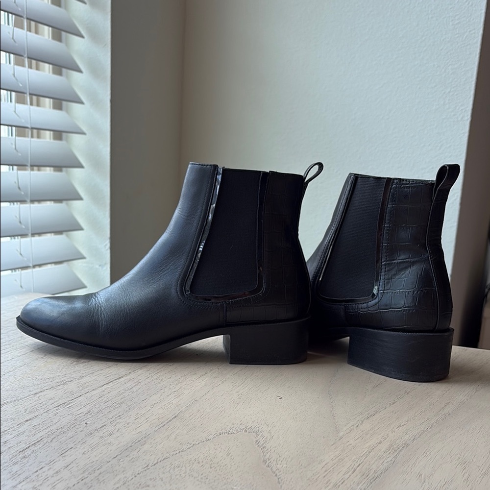 Steve Madden Black Croc-Embossed Ankle Booties